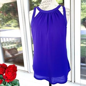 SOLD.New Women’s Express Sleeveless Top